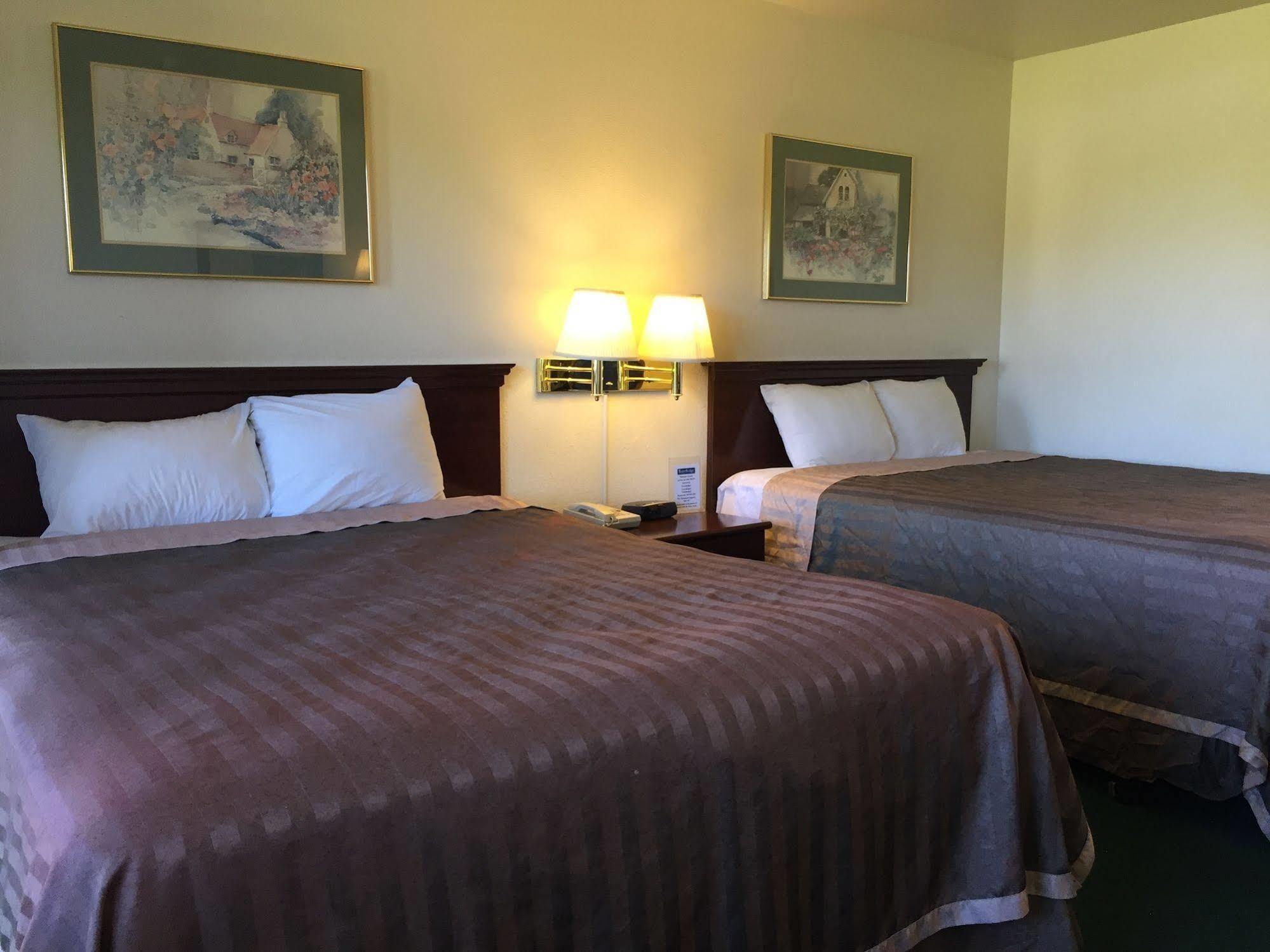 Travelodge By Wyndham Clearlake Esterno foto